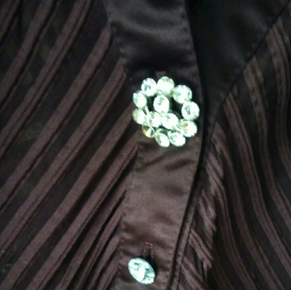 Shirt - Picture 2 of 4